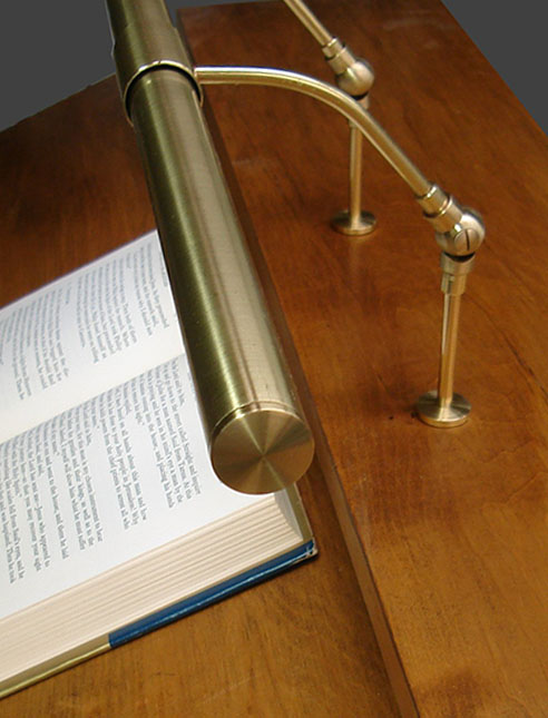 adjustable wide lectern lamp